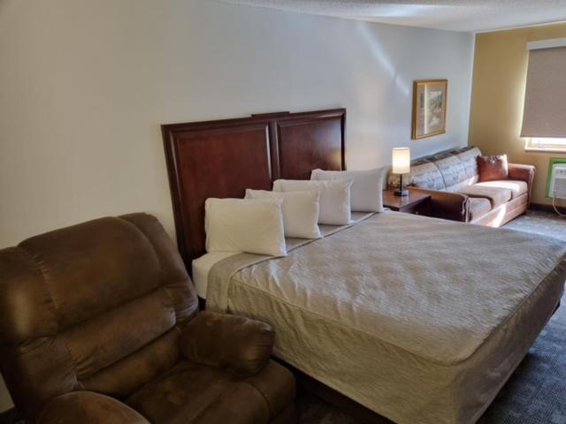 Governors Inn A Travelodge By Wyndham Pierre Esterno foto