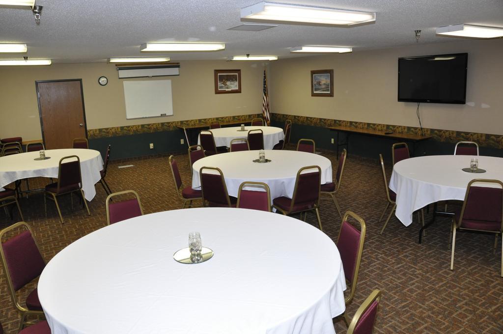 Governors Inn A Travelodge By Wyndham Pierre Esterno foto